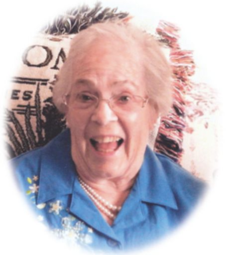 Jane Reynolds photo gallery thumbnail 1 of 1