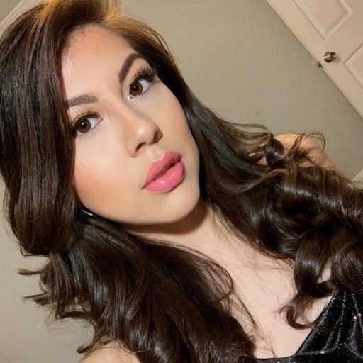Kayla Missely Castro photo gallery thumbnail 1 of 1
