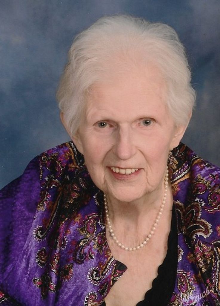 Esther Yvonne Lutz Profile Photo