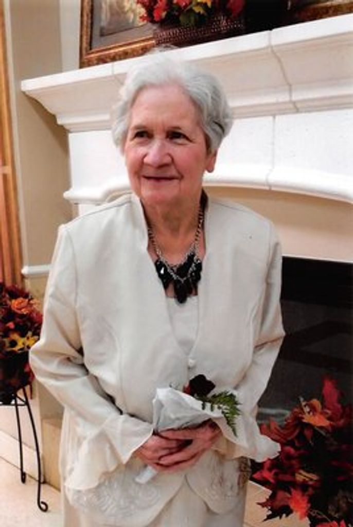 Bette Hallmark