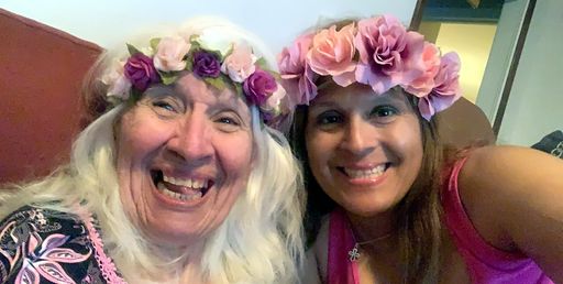 Yolanda C. Gonzalez photo gallery thumbnail 291 of 357