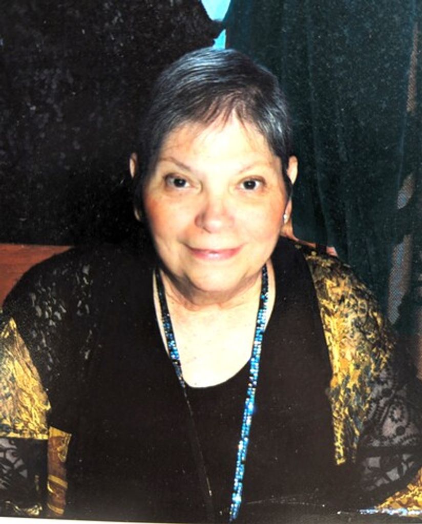 Lena Chisesi Buccola Profile Photo