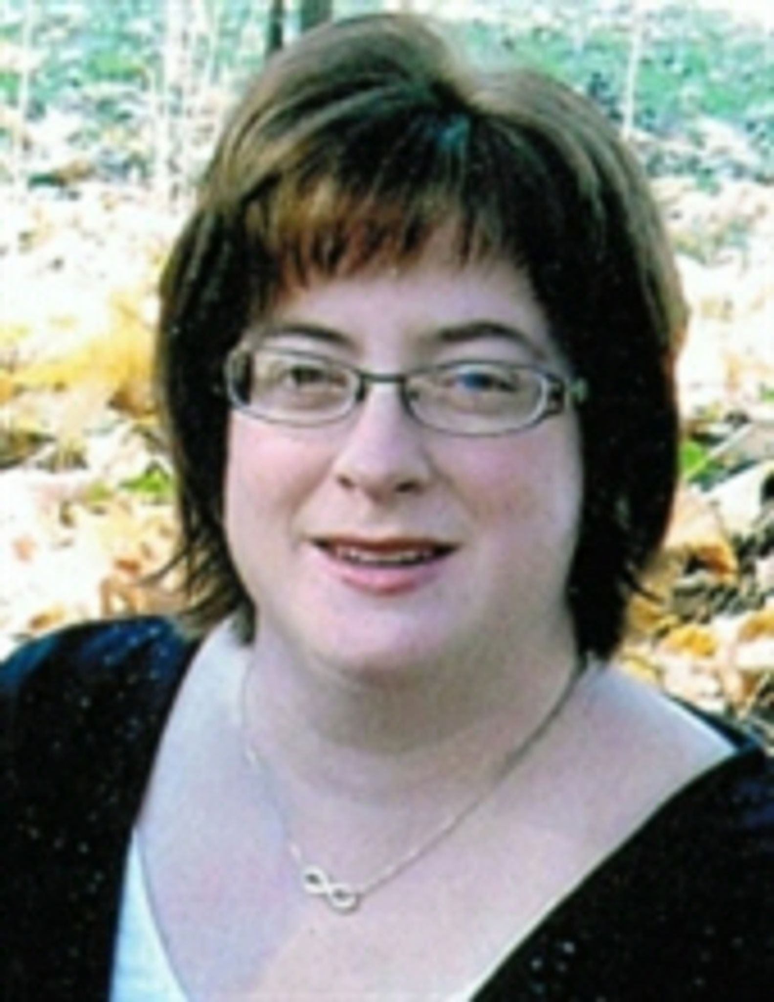 Melissa Farshtchi photo gallery image 1 of 2