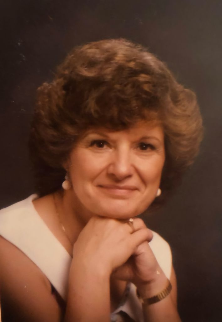 Carol Robins Profile Photo