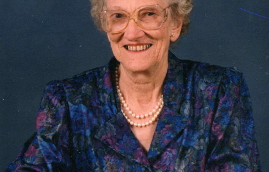 Susie  MacNutt