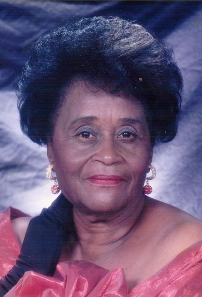 Hallie Bailey Profile Photo