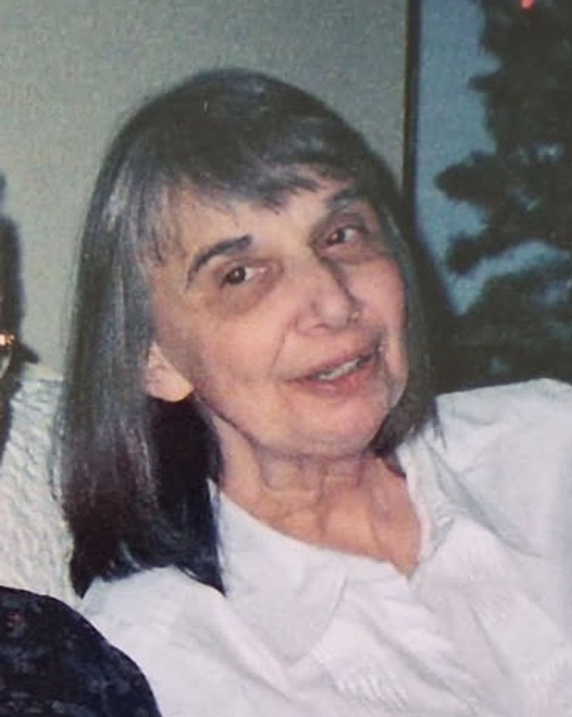 LouAnn Joyce Upton Profile Photo