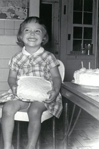 Donna Lyn Mosier photo gallery thumbnail 10 of 155