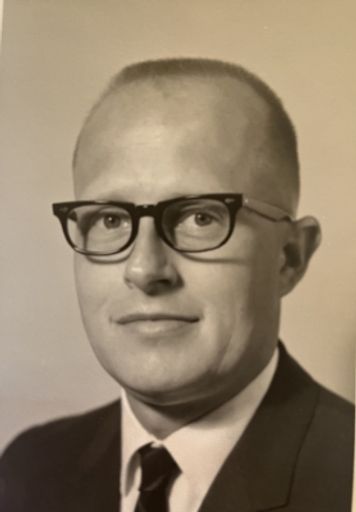Ralph W. Sanders photo gallery thumbnail 57 of 59