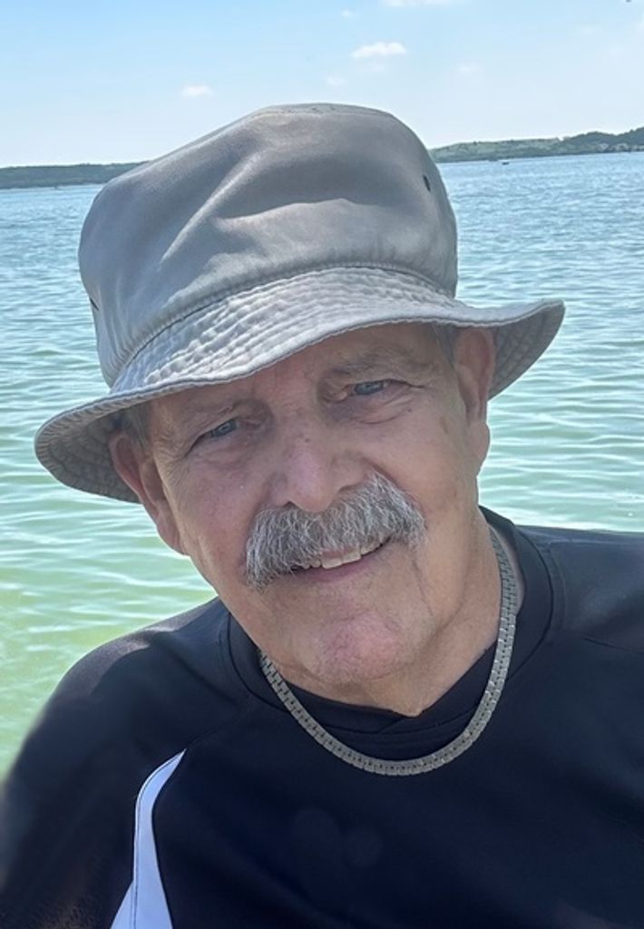 Lee Malmos Profile Photo