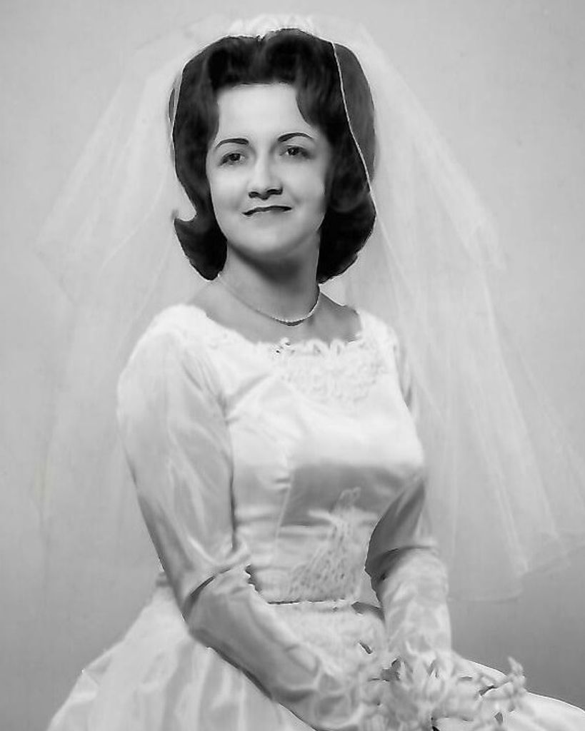 Julie Roberthon Cavalier Profile Photo