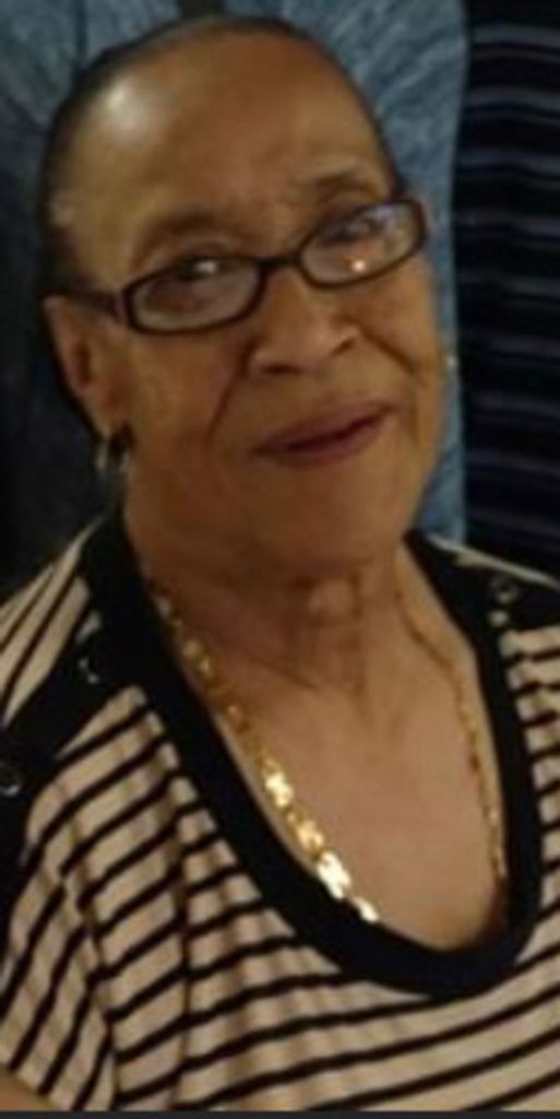 Elizabeth Brooks Profile Photo