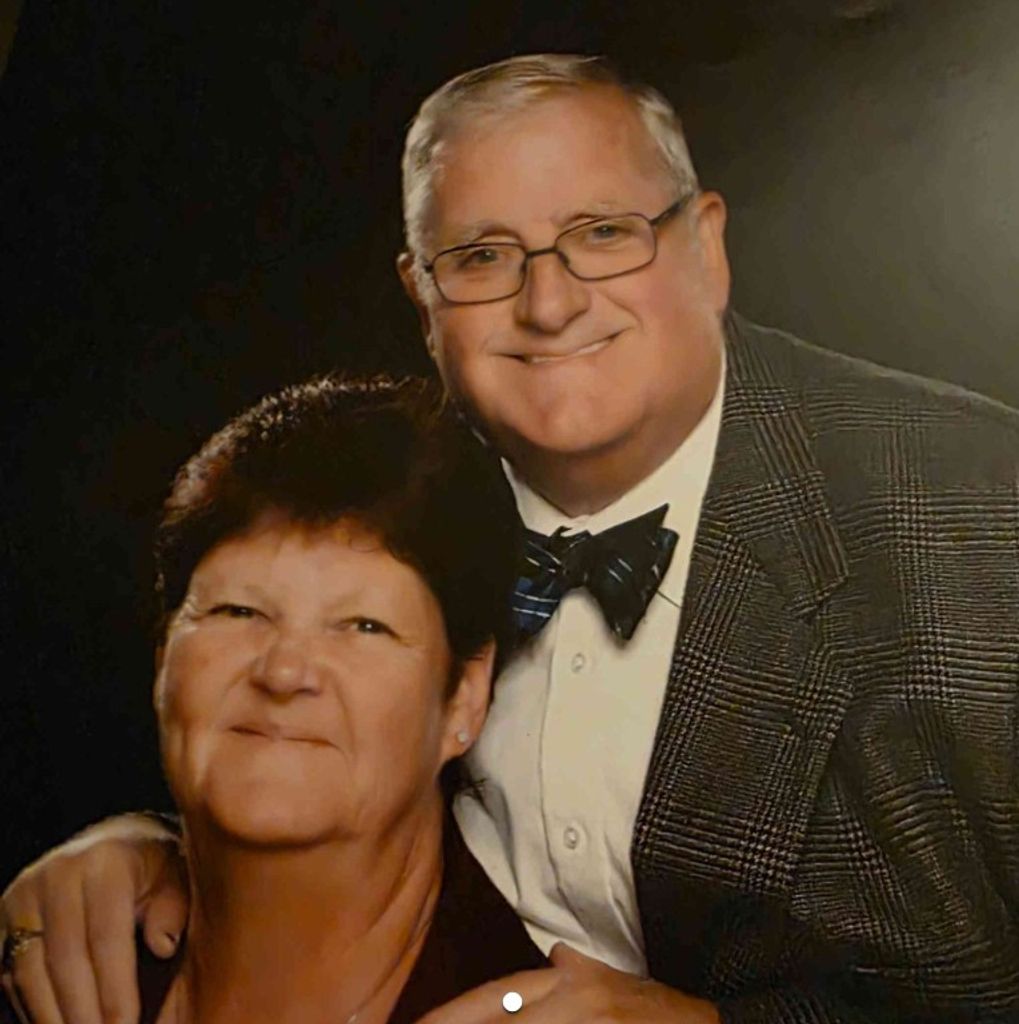 Robert Wayne Gillett