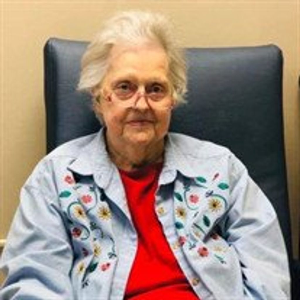 Evelyn  Johnson Capes