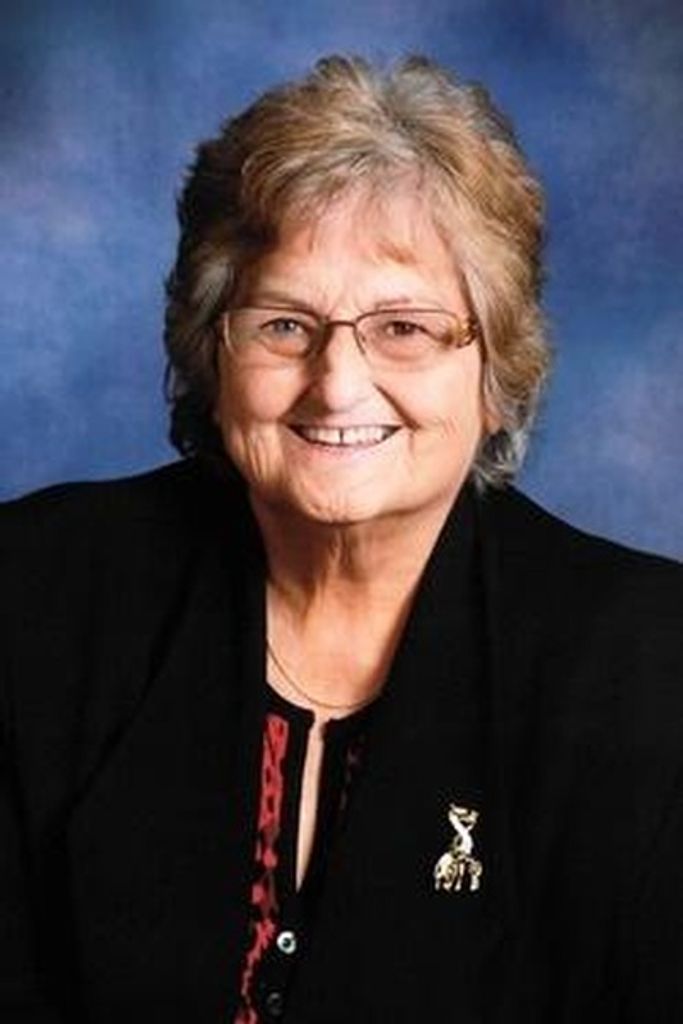 Helen Reinhardt Profile Photo