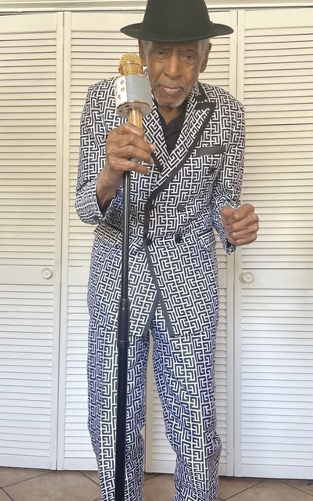 Bernard Elsbery Profile Photo