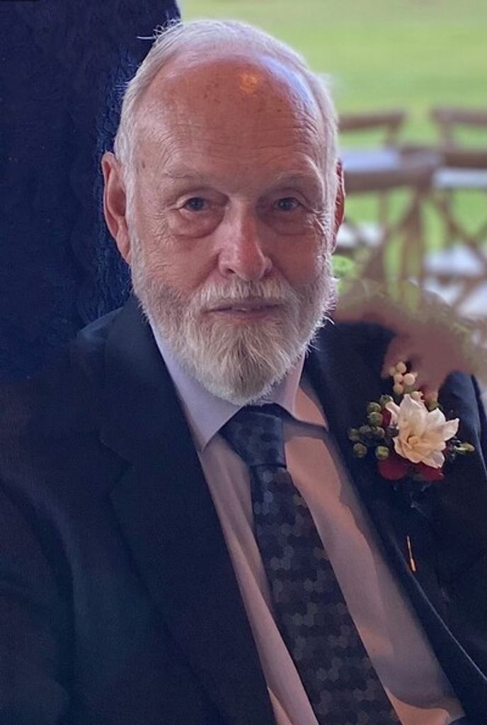 Robert Young Russell, Jr. Profile Photo