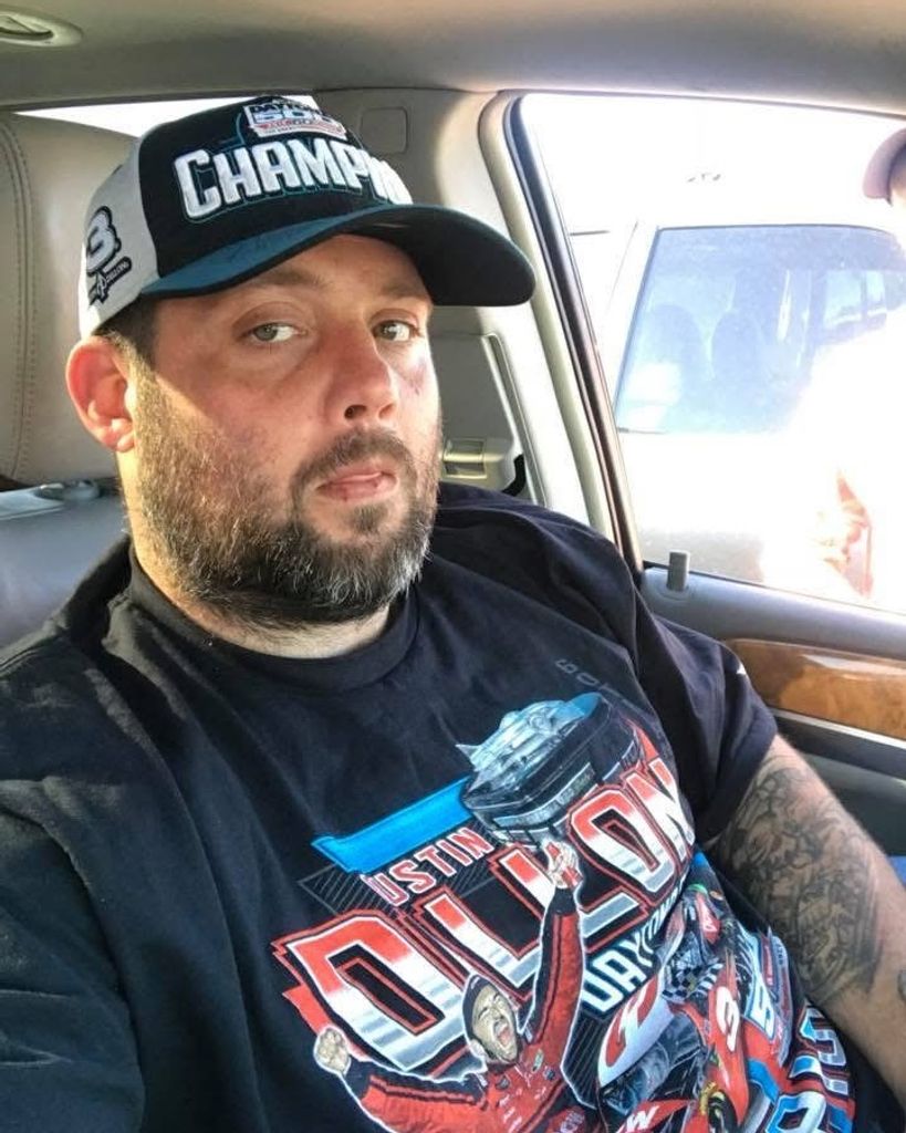 Jonathan Glen Rose Profile Photo