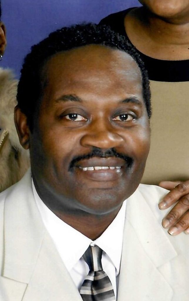 Michael Jerome Leach Profile Photo