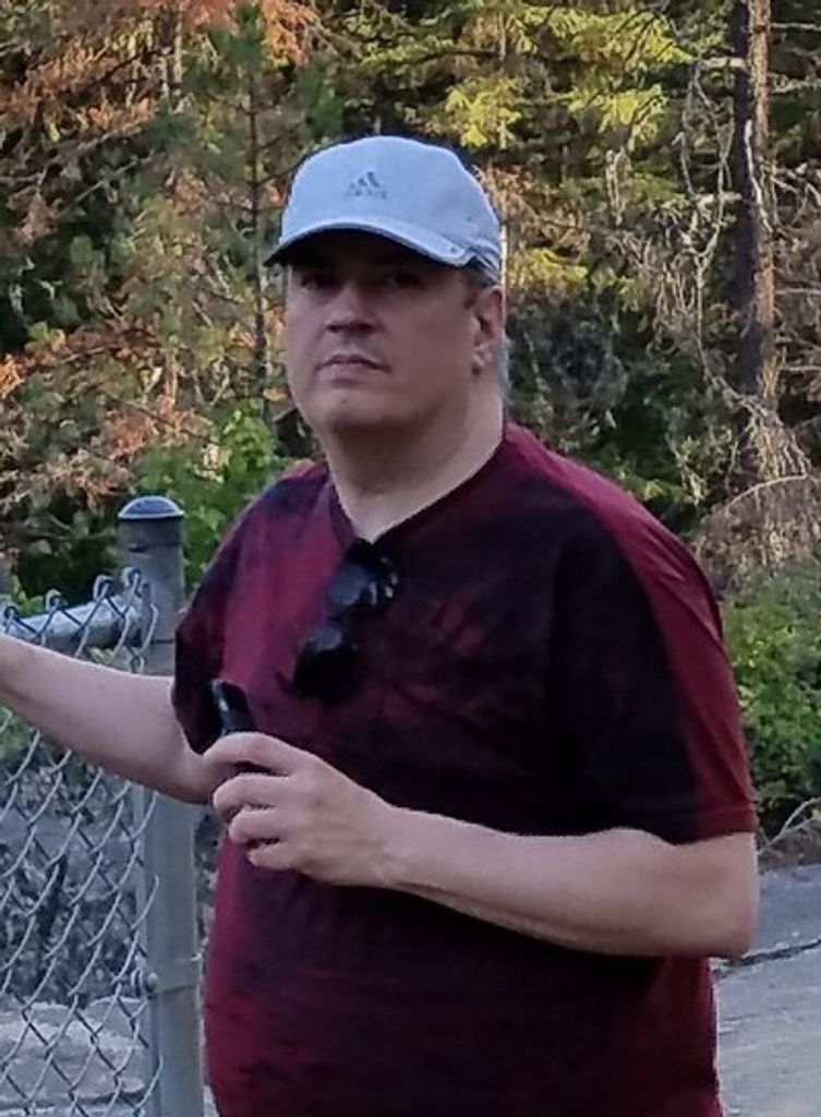 Christopher John Macsisak Profile Photo