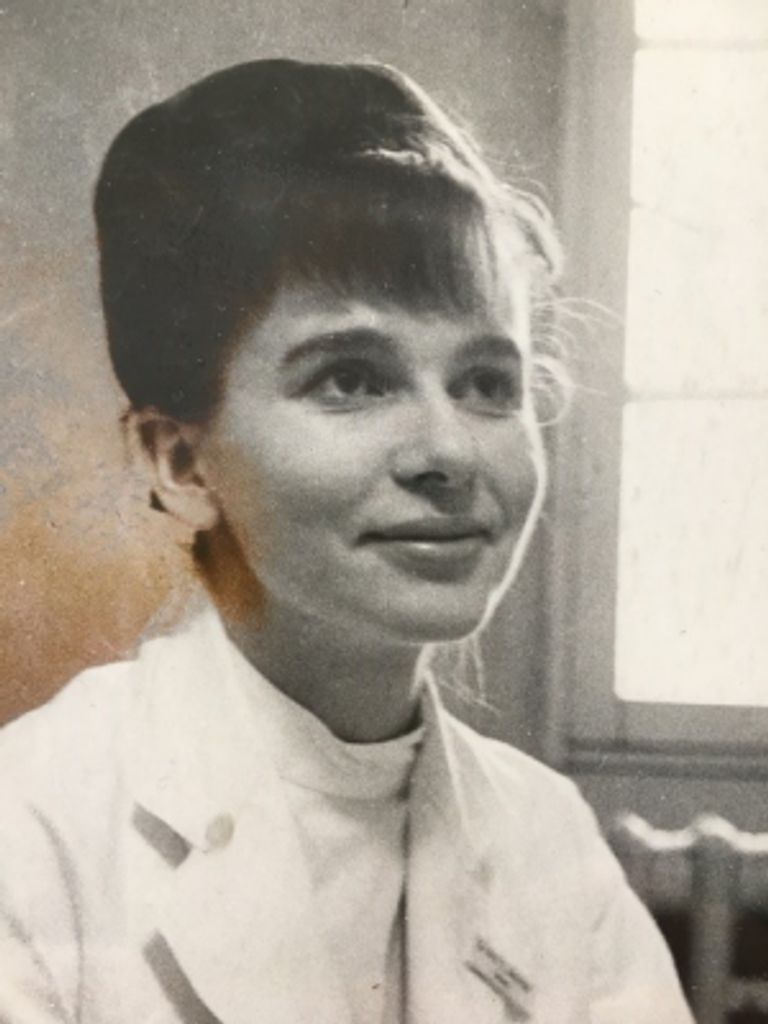 Eva J. D'Alonzo Profile Photo