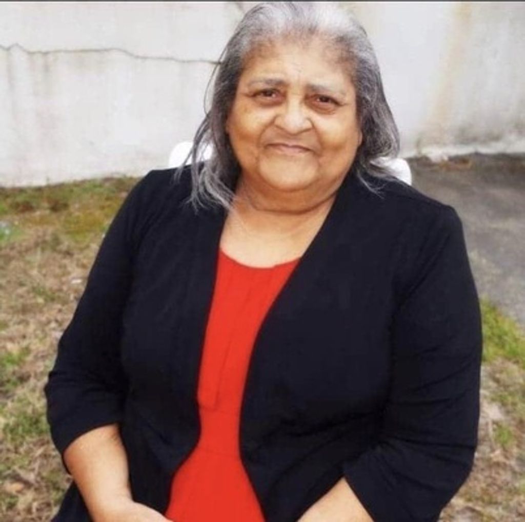 Ellenora Locklear