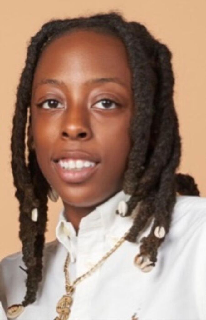Miasia T James