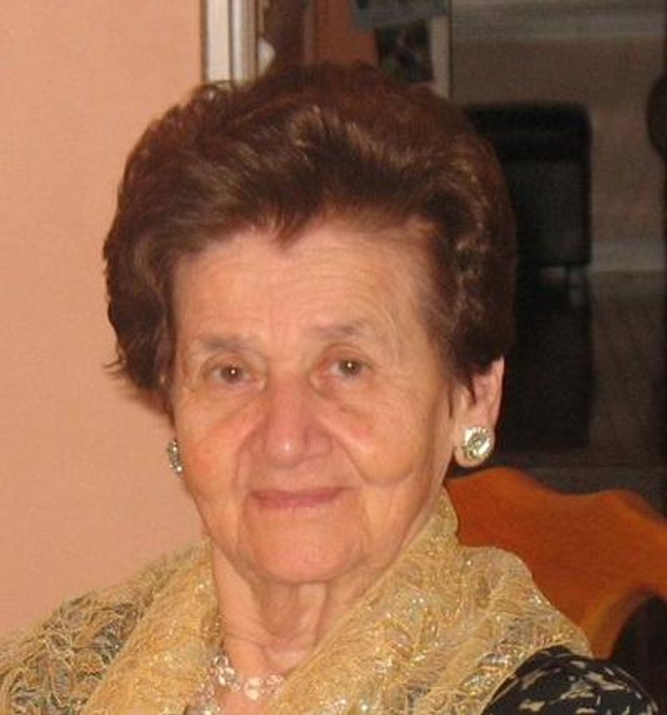 Anna Firek Profile Photo