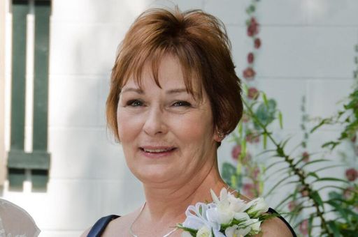 Donna (Dewbury)  Byers Profile Photo
