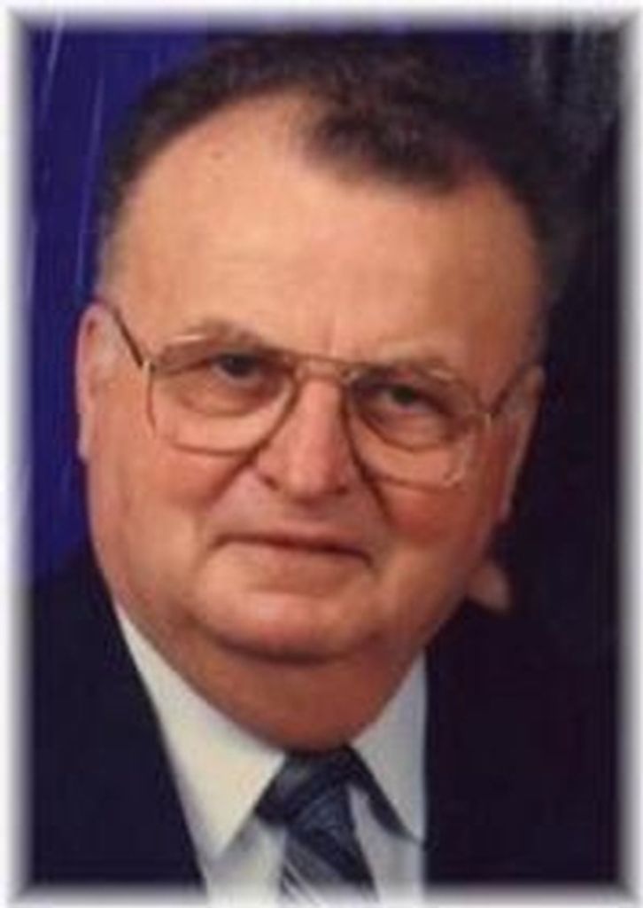 Robert &Quot;Bob&Quot; Arthur Lloyd