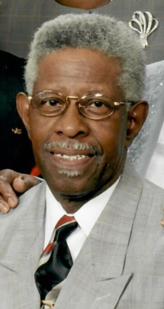 Robert Lorenzo (Low T) Thompson Profile Photo