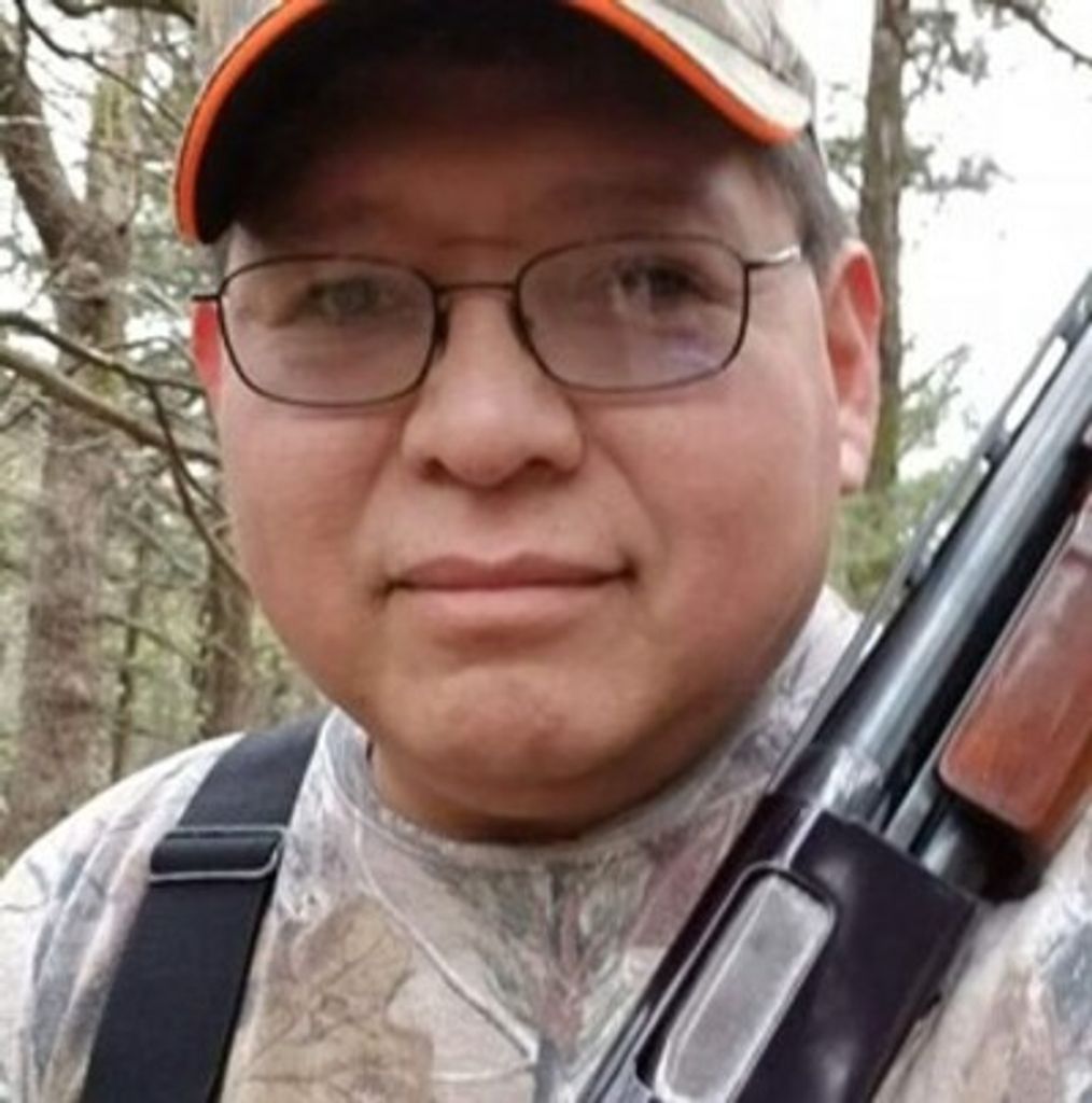 Gerald Kelly Bass Profile Photo