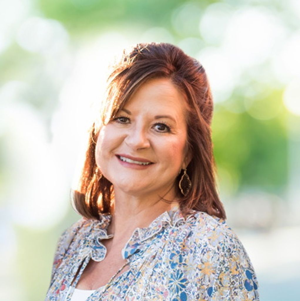 Nancy Carol Roberts Profile Photo