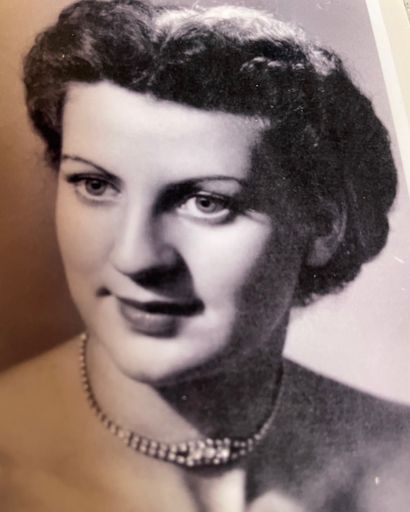 Joan Gayle Kretschmer's obituary image