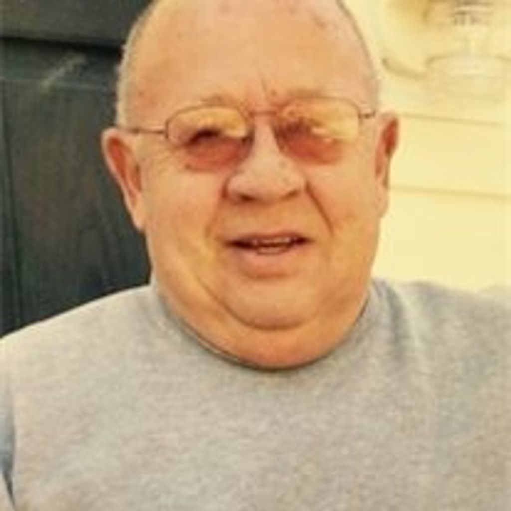 Robert T.  Boucher