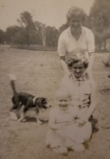Evelyn Earlene (Smith)  Van Wey photo gallery thumbnail 7 of 28