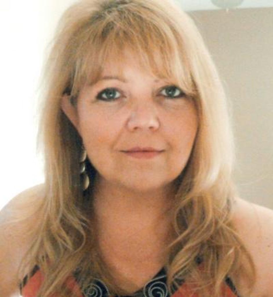 Tara Lee Burns Profile Photo