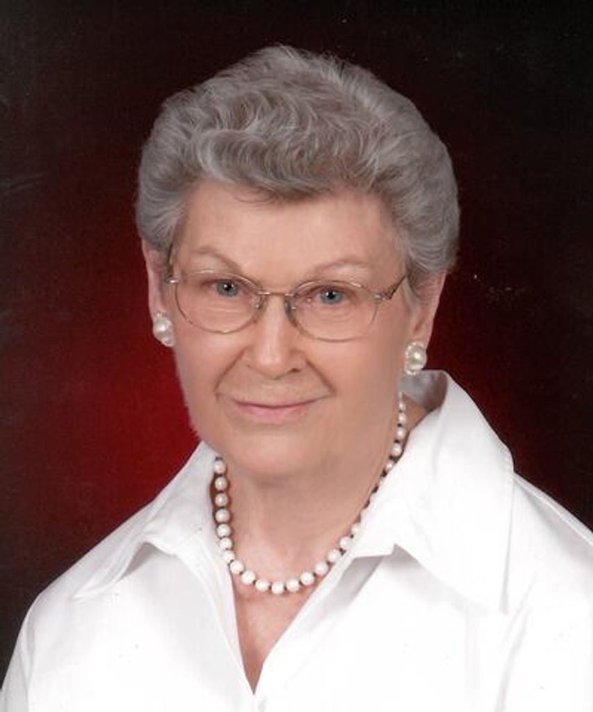 Pauline Hines Couch Profile Photo