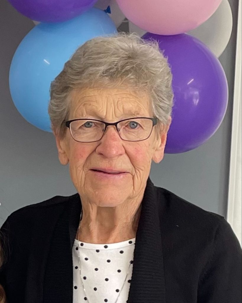 Gloria M. (Kueter) Medinger