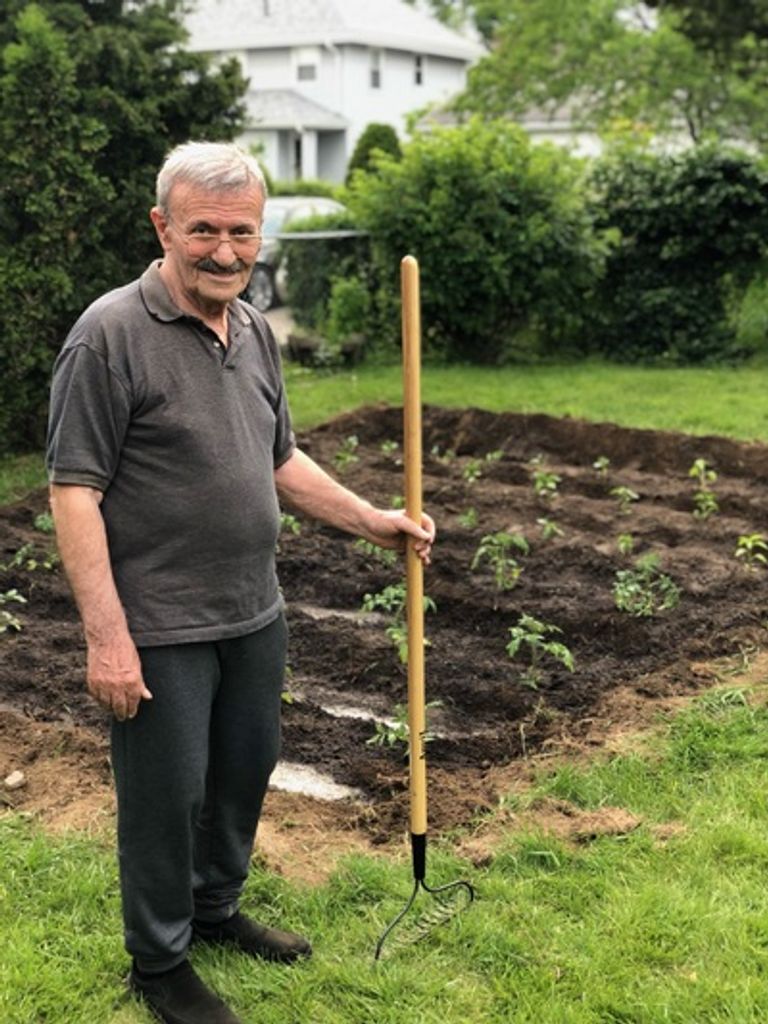 Dr. Gregory Lazarides Profile Photo