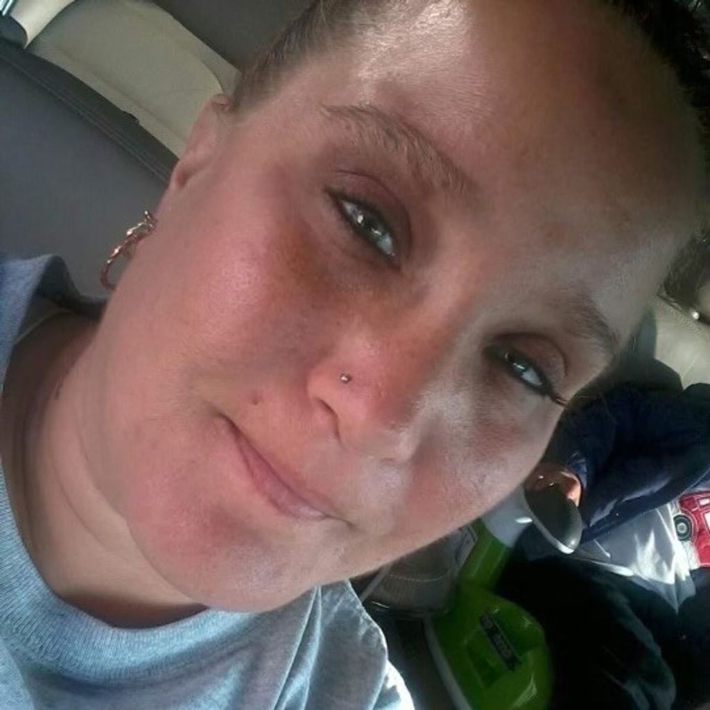 Mary Lee (Ferguson)  Hoot Profile Photo