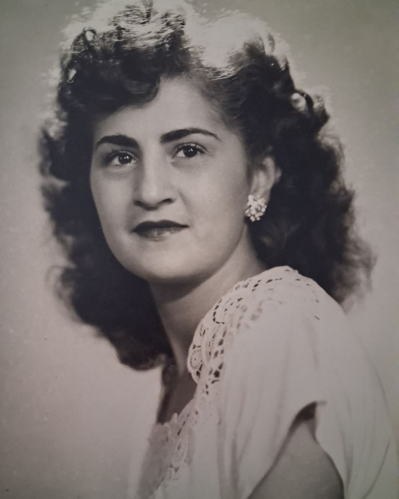 Emelina Bahurinsky Profile Photo
