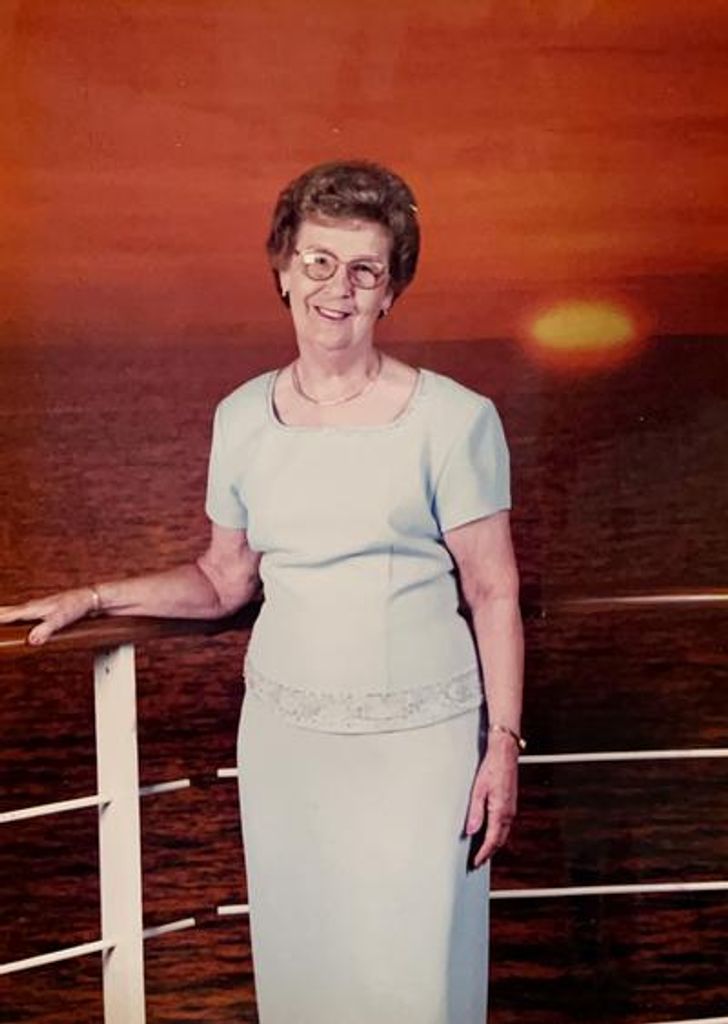 Carrie Jane Moore Profile Photo