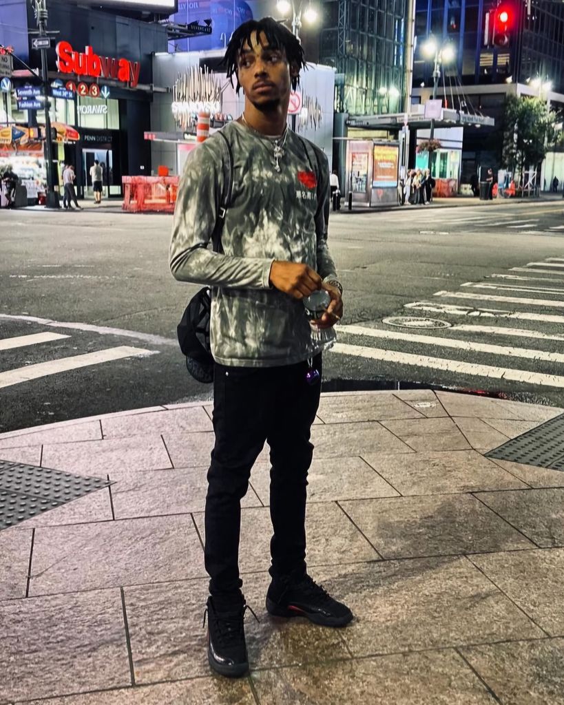 Za-Kur Dennis
