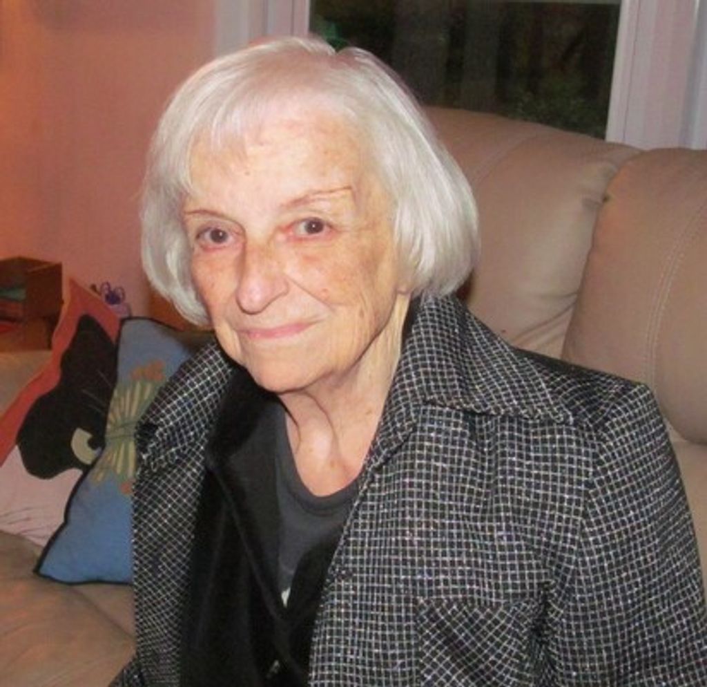 Louise "Pettee" M. Wikle