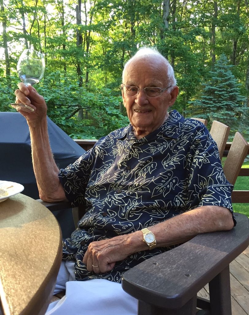 Roy Debenneville Bertolet, Vmd