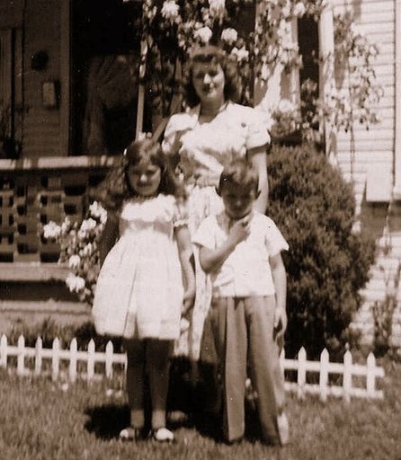 Ilse Wilson photo gallery thumbnail 16 of 86