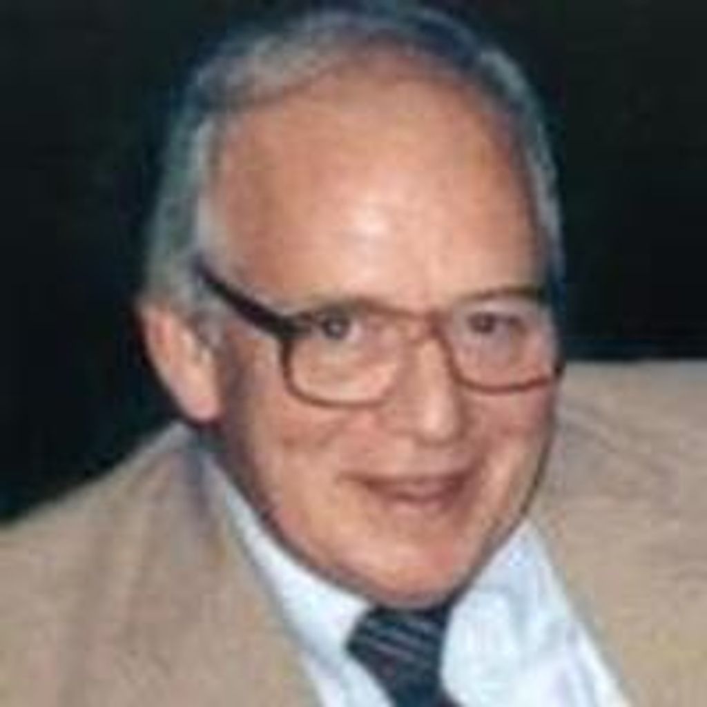 Robert W. E, Snyder