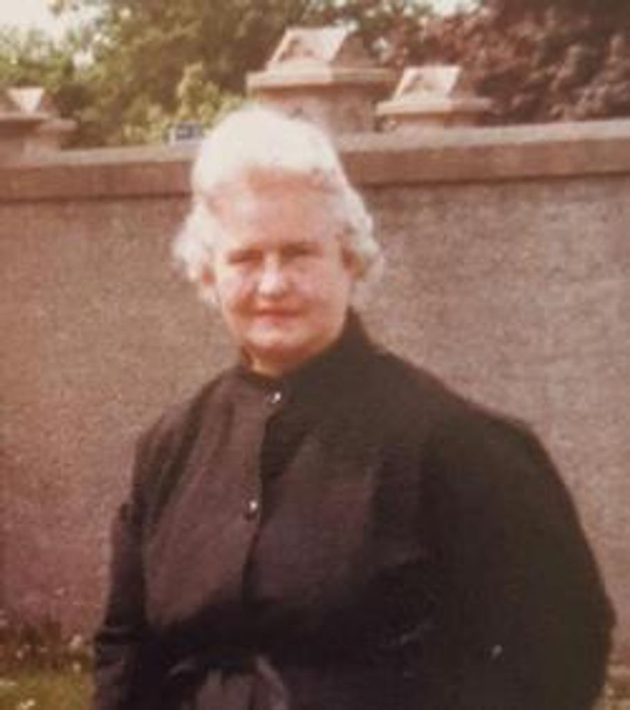 Julia Jane Lartz Profile Photo