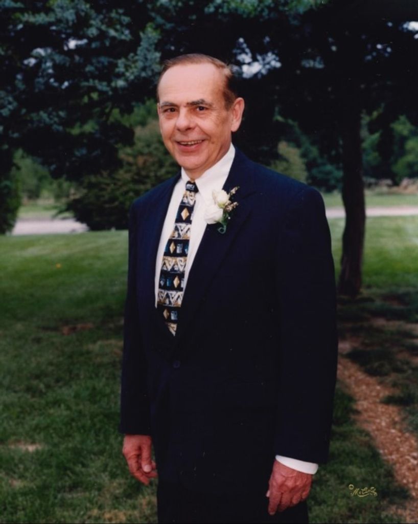 Robert James McMillan Jr.